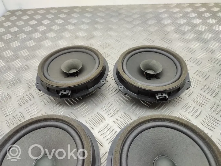 Ford Focus Kit système audio AA6T18808CA