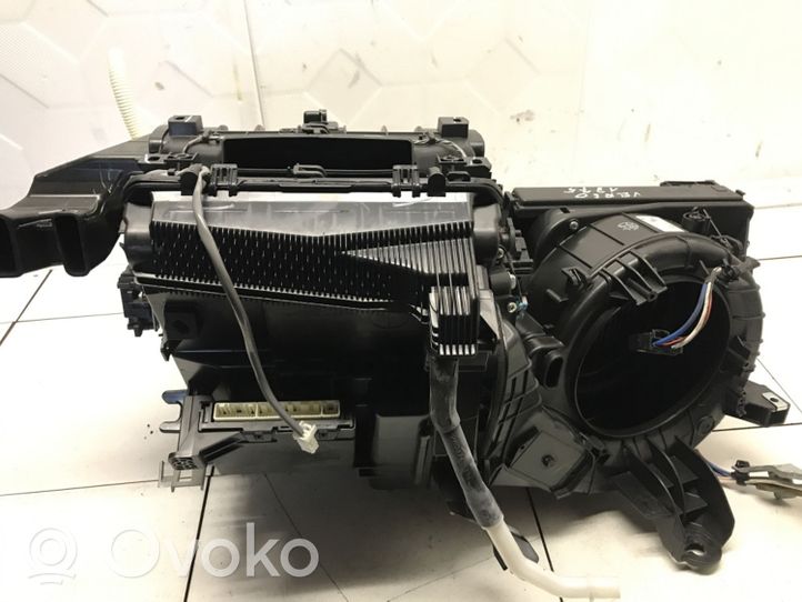 Toyota Verso Salono oro mazgo komplektas 8701002C61