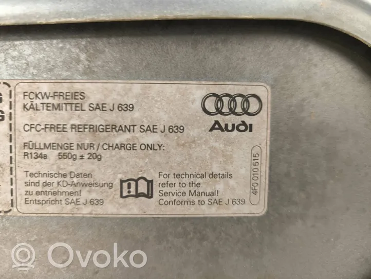 Audi A6 S6 C6 4F Dzinēja pārsegs (vāks) 4f0010515