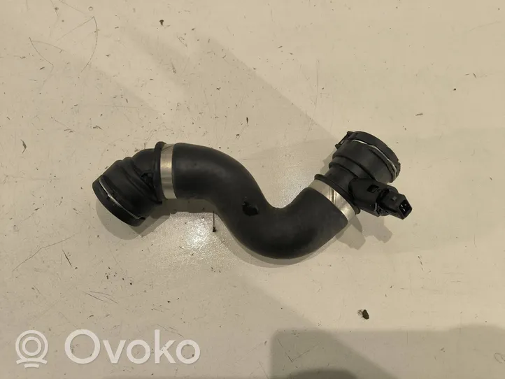 BMW 5 E60 E61 Tuyau de liquide de refroidissement moteur 7521778