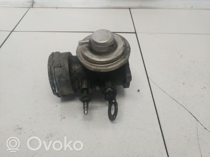 Audi A4 S4 B6 8E 8H EGR valve 038131501J