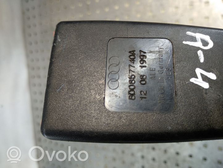 Audi A4 S4 B5 8D Takaistuimen turvavyön solki 8D0857740A