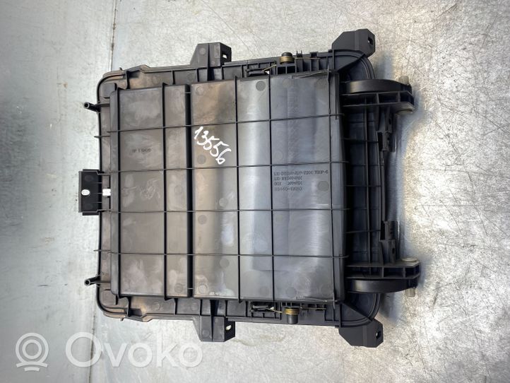 Toyota Corolla Verso E121 Hansikaslokero 5544013010