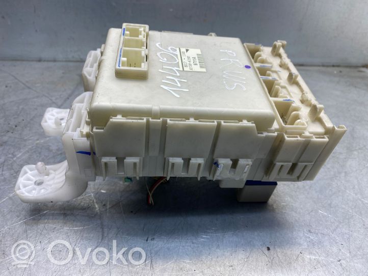 Toyota Prius (NHW20) Sulakemoduuli 8273047290