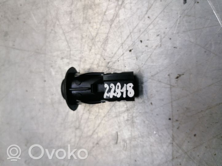 Chrysler 300M Tailgate opening switch 04760847AC