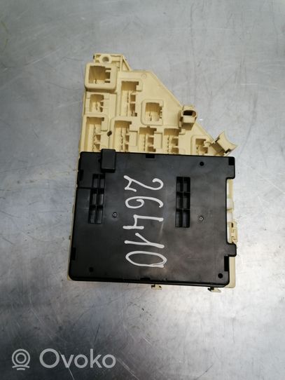 Toyota Prius (XW10) Module de fusibles PPT25P5