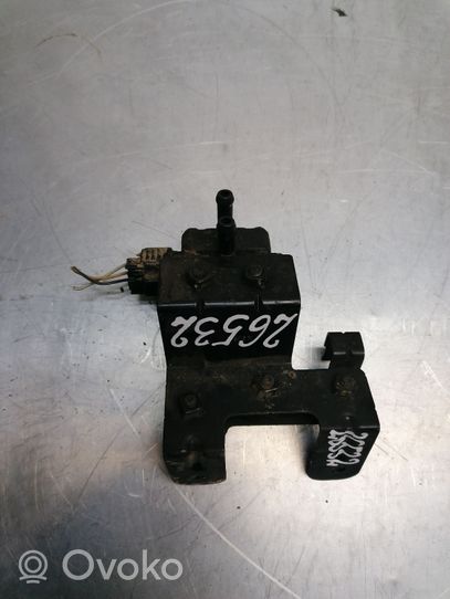 KIA Carens II Vacuum valve 