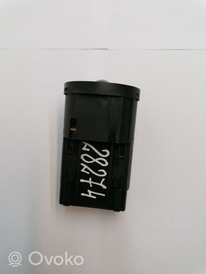 Volkswagen Polo IV 9N3 Light switch 6Q0941531B