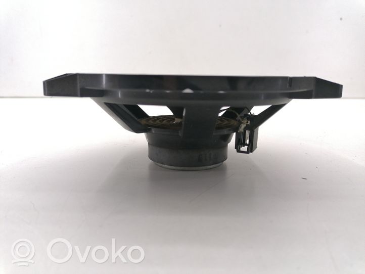 Audi A6 S6 C5 4B Takaoven kaiutin 4B0035411