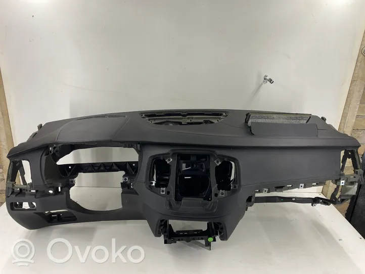 Volvo XC90 Panelis 31363702