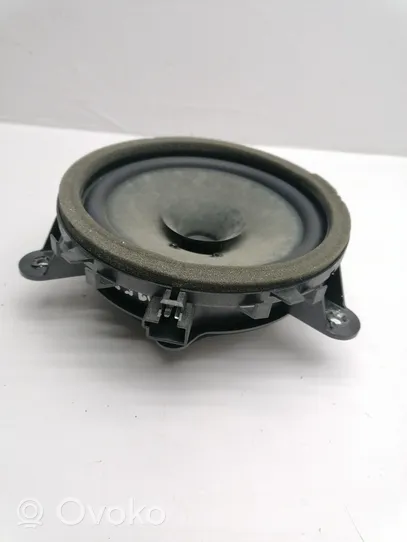 Volvo V50 Rear door speaker 30657444