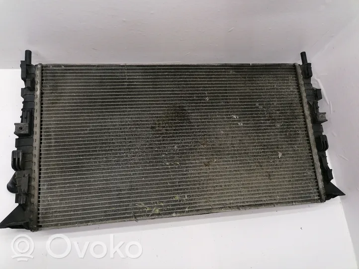 Volvo V50 Radiateur de refroidissement 3M5H8005TL