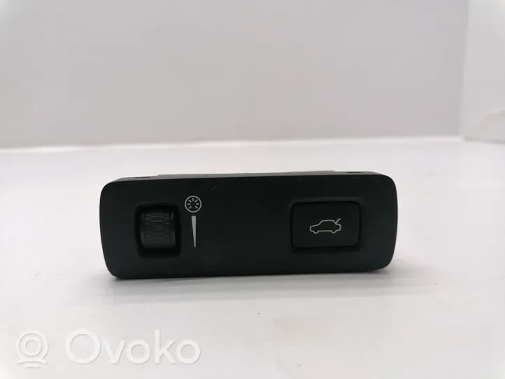 Volvo XC60 Tailgate opening switch P31376510