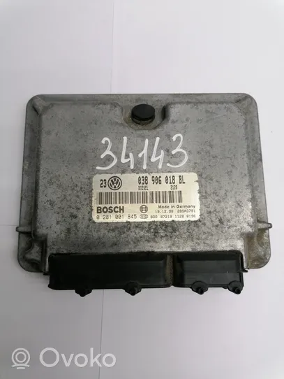 Volkswagen Golf IV Sterownik / Moduł ECU 038906018BL