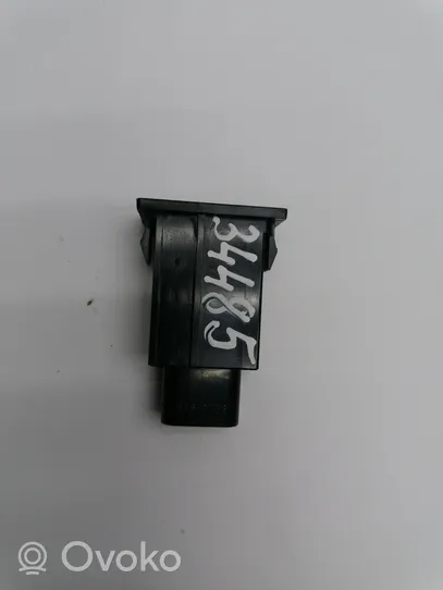 Toyota Avensis T250 Fuel tank opening switch 5660A58