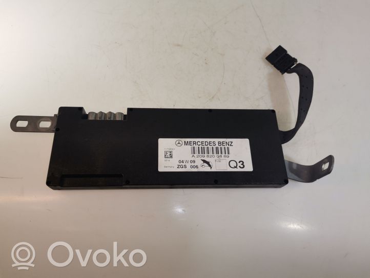 Mercedes-Benz CLK A209 C209 Module unité de contrôle d'antenne A2098200889