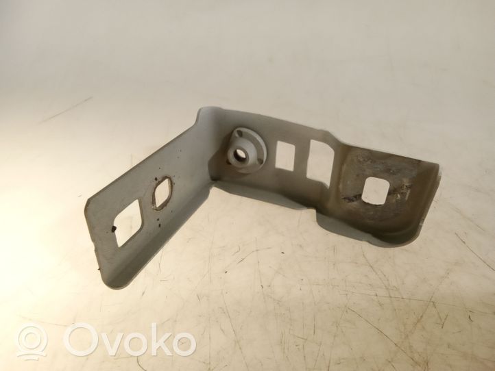 Opel Movano B Fender mounting bracket 49D7152R