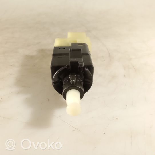 Mercedes-Benz Sprinter W901 W902 W903 W904 Sensor Bremspedal A0015456709