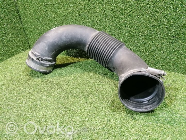 Opel Vivaro Air intake hose/pipe 1105223S01