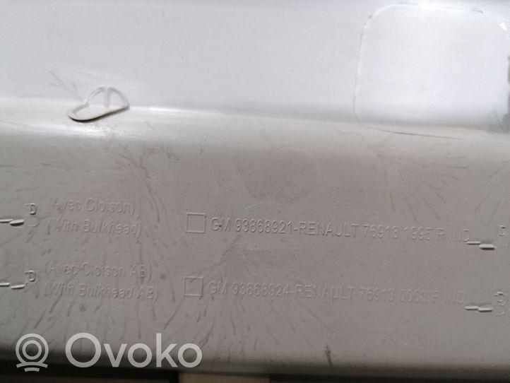 Opel Vivaro Osłona słupka szyby przedniej / A 93868921