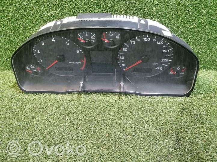 Audi A6 S6 C5 4B Speedometer (instrument cluster) 4B0920900K