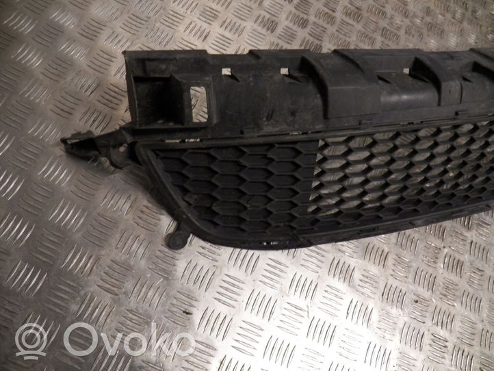 Renault Trafic III (X82) Front bumper lower grill 622544919R