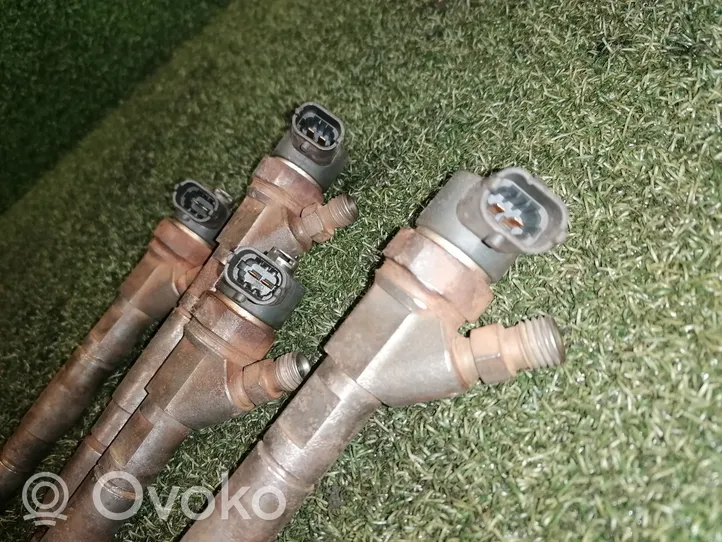 Renault Master II Fuel injectors set 8200010075