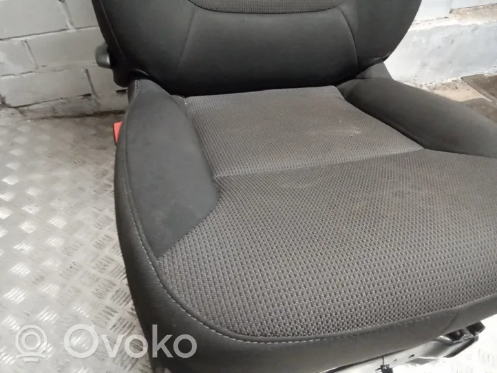 Fiat Talento Fotel przedni kierowcy S1226288J