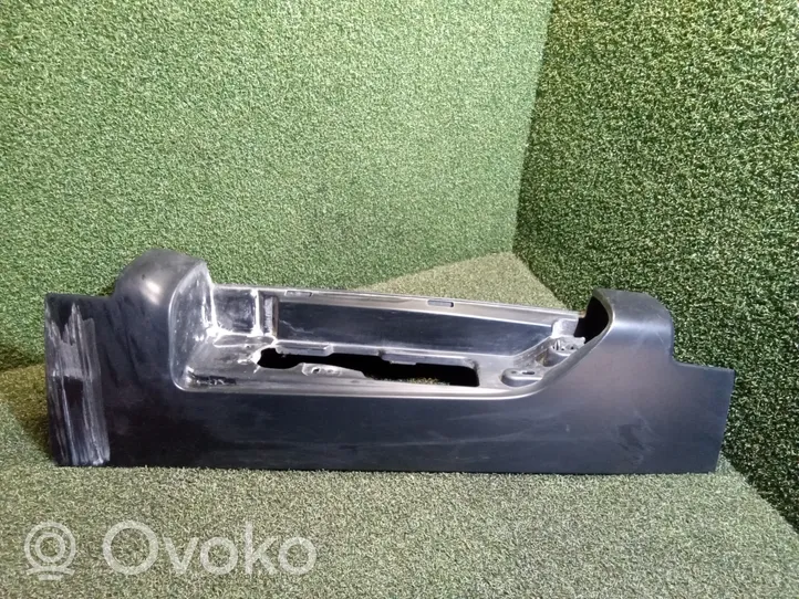 Opel Vivaro Moulure de garniture de feu arrière / postérieur 265A14210R