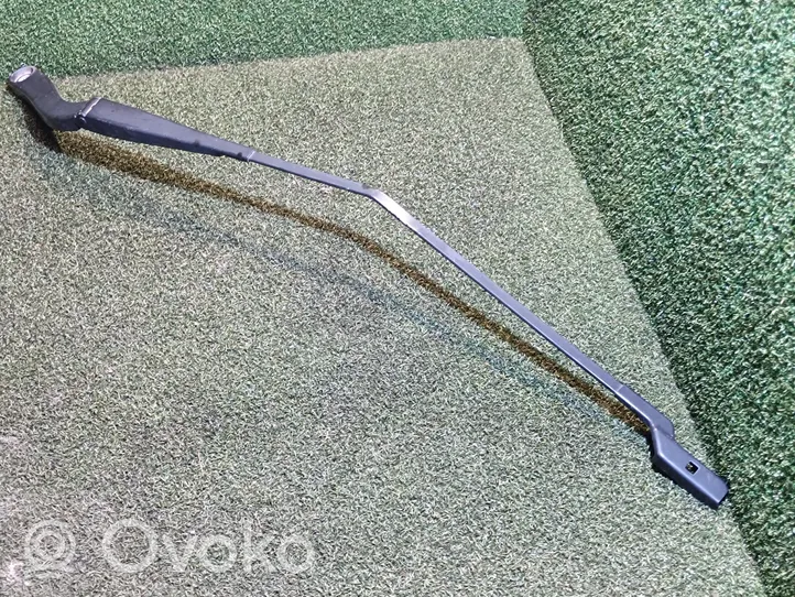 Opel Vivaro Front wiper blade arm 288864419R