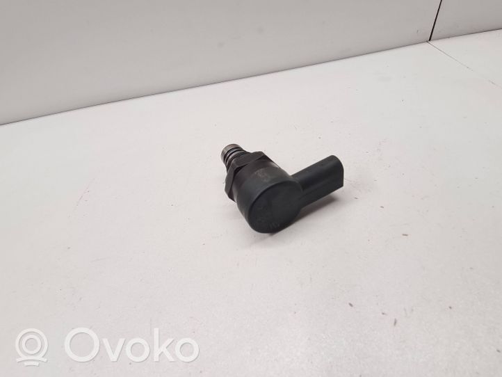 BMW X3 E83 Capteur de pression de carburant 0281002481