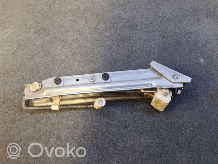 BMW 5 E39 Lift Jack 1093109