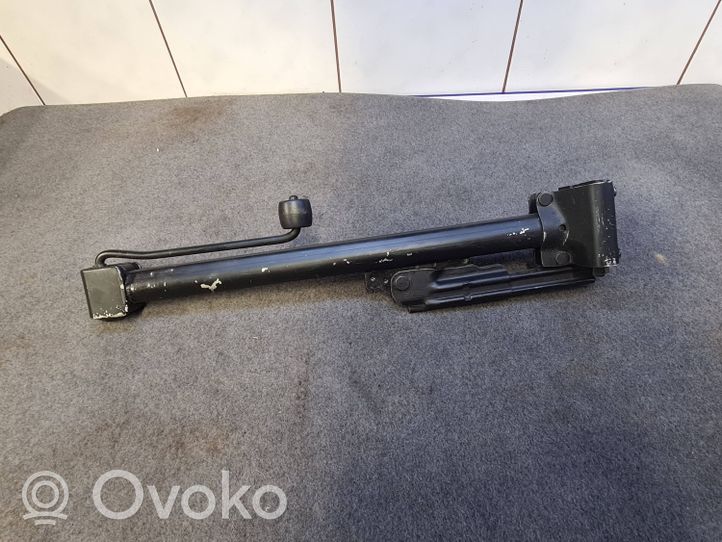 BMW 7 E38 Lift Jack 1181541