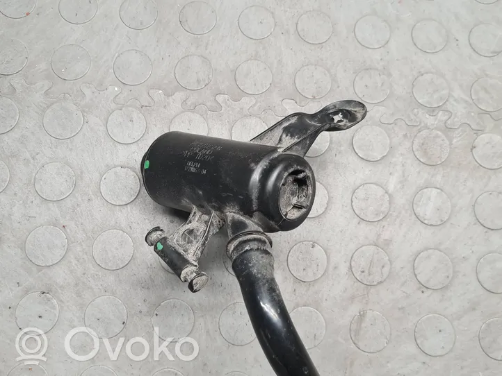 BMW 3 F30 F35 F31 Huohotin/huohotinputki/letku 7630025