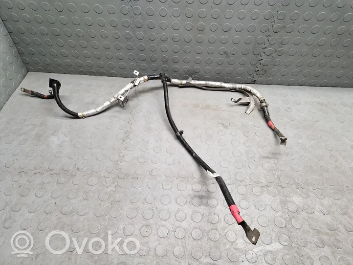 BMW 1 F20 F21 Pluskaapeli (akku) 8584698