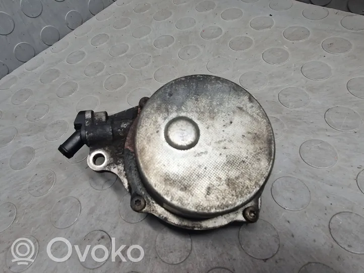 BMW 5 E39 Vacuum pump 7786841