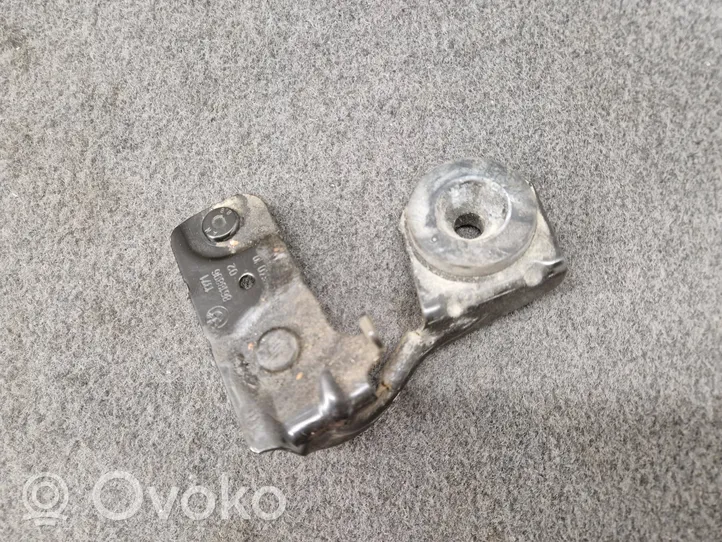 BMW 1 F20 F21 Altra parte del vano motore 8618896