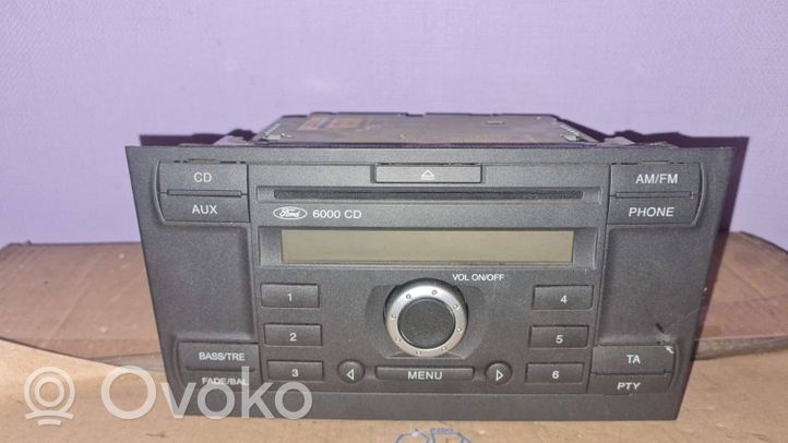 Ford Mondeo Mk III Radio/CD/DVD/GPS-pääyksikkö 3S7T18C815AC