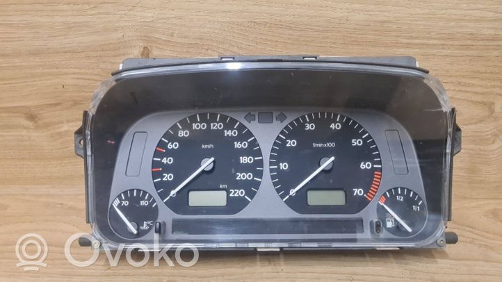 Volkswagen Vento Spidometras (prietaisų skydelis)  1H0919860C