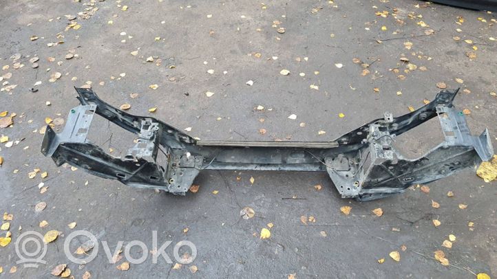 Volvo V70 Jäähdyttimen kehyksen suojapaneeli 30760969