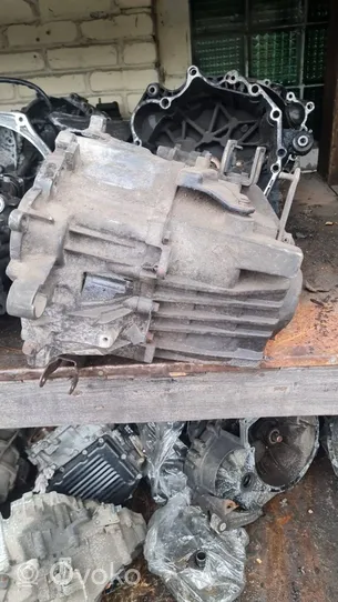 Volvo 850 Mechaninė 5 pavarų dėžė P1208896