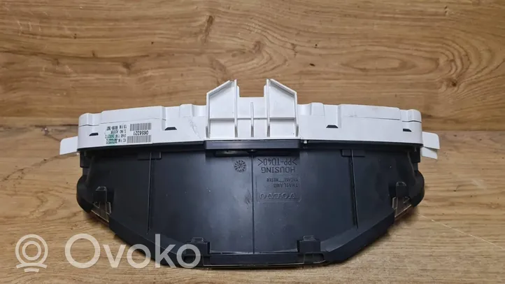 Volvo V50 Speedometer (instrument cluster) 30733372