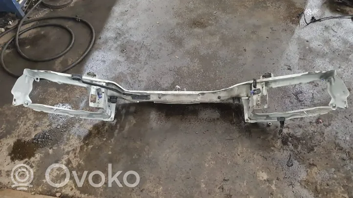 Volvo V50 Jäähdyttimen kehyksen suojapaneeli 