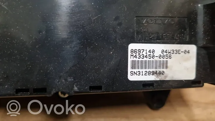 Volvo V70 Panel klimatyzacji 8697140
