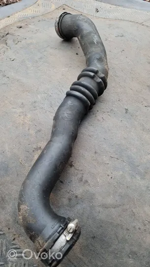 Volvo V70 Air intake hose/pipe 7G916K683A