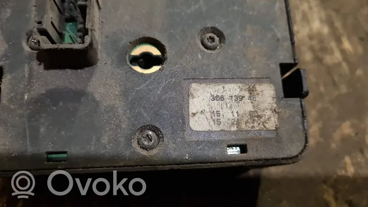 Volvo S40, V40 Przełącznik świateł 30613945