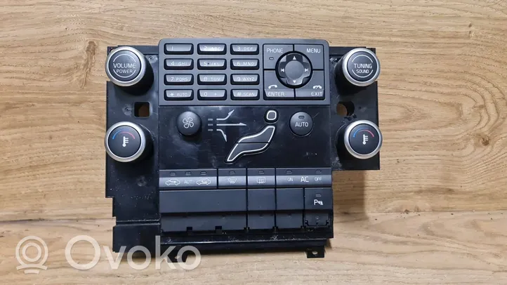 Volvo V70 Climate control unit 30782905