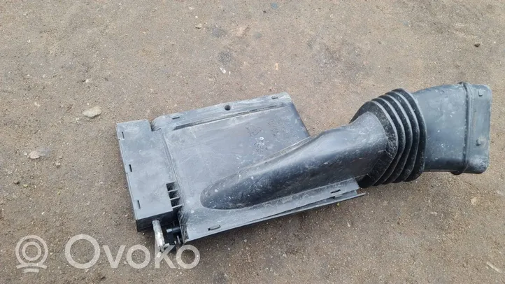 Volvo XC70 Część rury dolotu powietrza 30741368