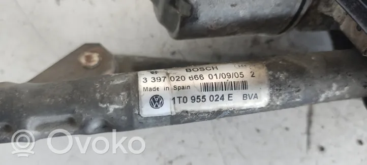 Volkswagen Touran I Mechanizm i silniczek wycieraczek szyby przedniej / czołowej 1T0955024