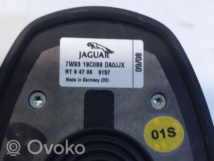 Jaguar XF GPS-pystyantenni 7W9319C089